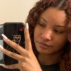 Meet your Posher, Savannah